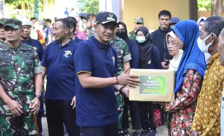 Serahkan secara Simbolis Rumah Layak Huni Program BSPRSP