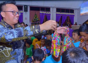 Safari Natal Pemkab Morut di Lijo, Bupati minta kontraktor jalan Lijo-Manyoe percepat pekerjaan.