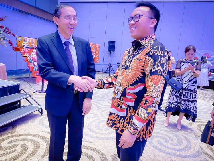 Bupat Morut hadiri peringatan ulang tahun Kaisar Jepang di Makassar, ajukan permohonan bantuan ambulans dan pemadam kebakaran