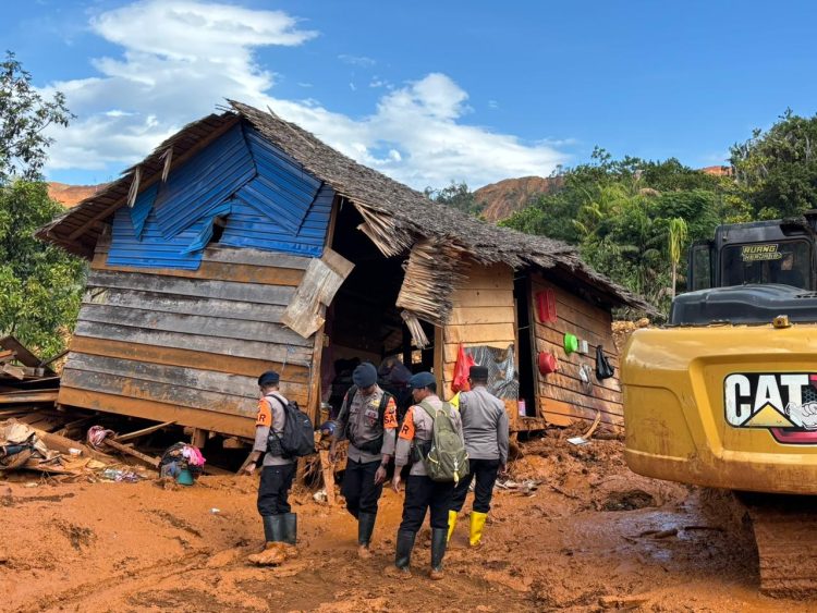 Desa Tamenusi Dilanda Banjir Bandang, Satu Korban Jiwa dan Dua Luka-Luka